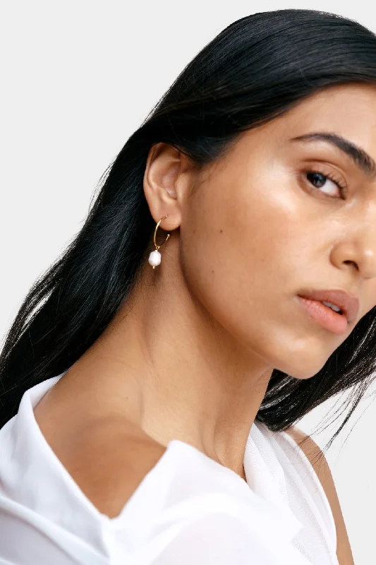 Chic And Stylish Jewelry At Exclusive Prices Fresca Pearl Hoop