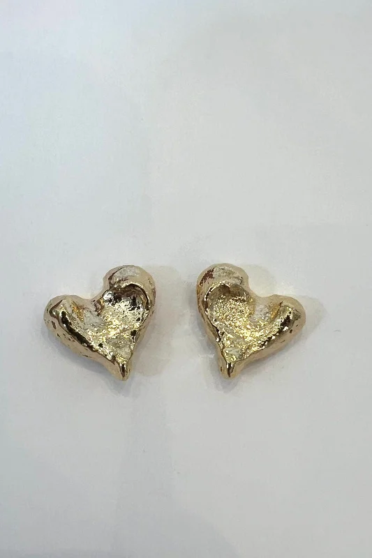 Get Ready To Sparkle – Special Jewelry Discounts Kayne Hammered Heart Stud Earrings