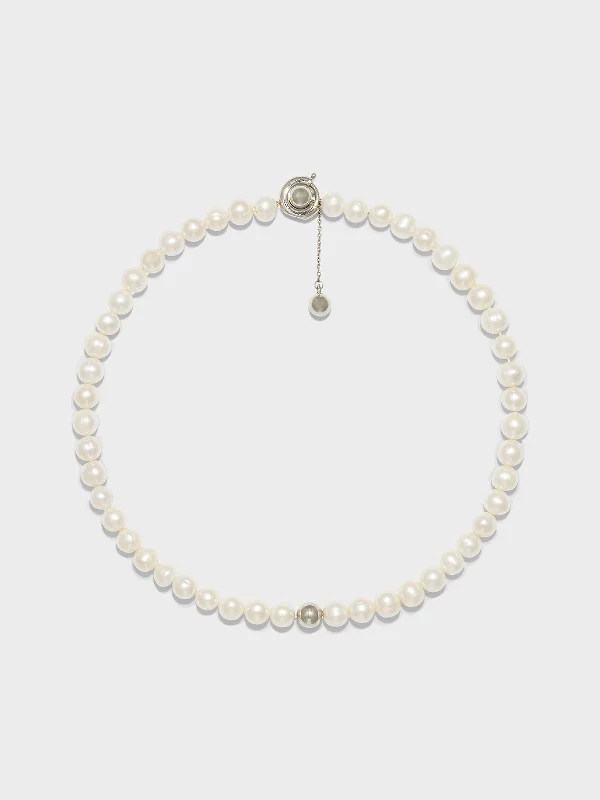 Accessorize For Less – Luxury Jewelry At Affordable Prices Sarin Pearl and Palladium-Plated Necklace Accessorize For Less – Luxury Jewelry At Affordable Prices Sarin Pearl and Palladium-Plated Necklace