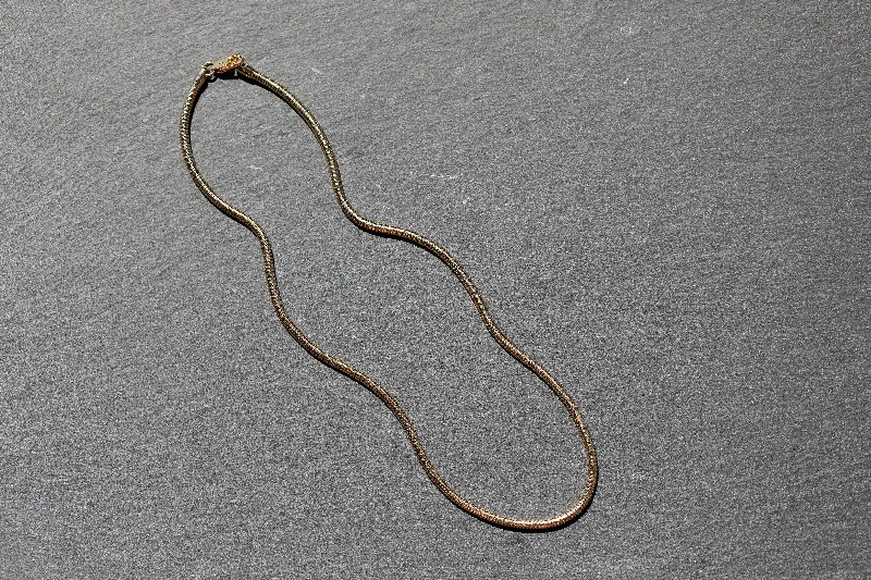 High-End Sparkle, Low-End Prices – Jewelry Sale Live Snake Chain Choker