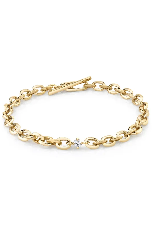 Exclusive Jewelry Offers – Sparkle For Less XS Knife Edge Oval Link Bracelet with Diamond Center - 18K Yellow Gold Exclusive Jewelry Offers – Sparkle For Less XS Knife Edge Oval Link Bracelet with Diamond Center - 18K Yellow Gold