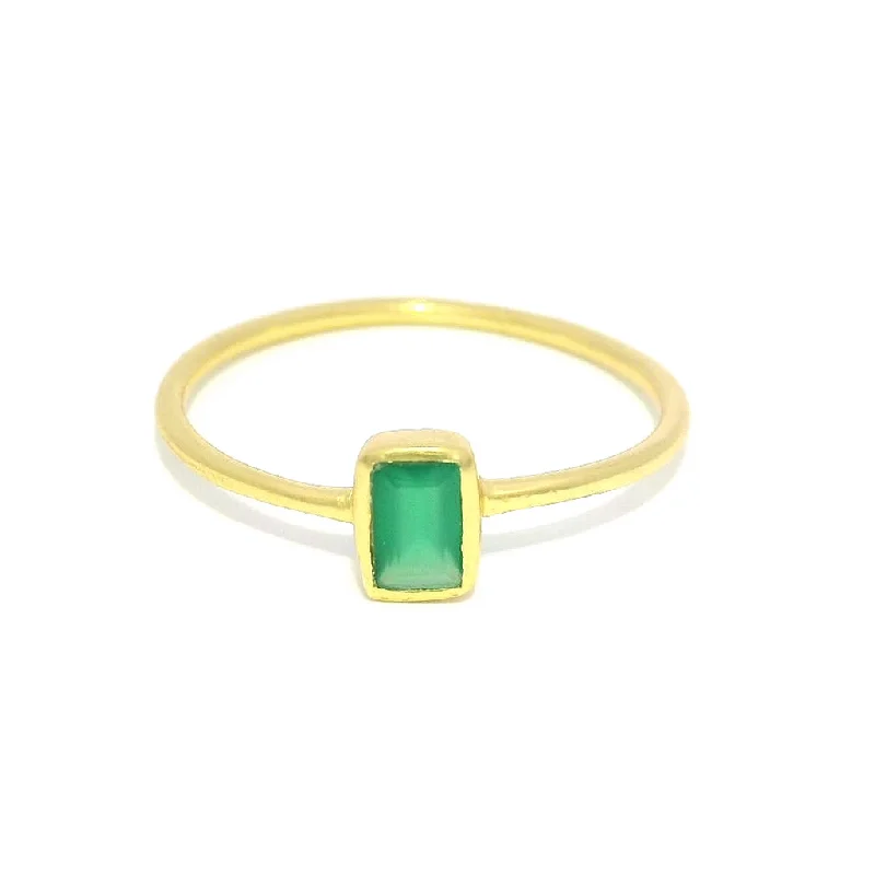 Luxury Jewelry Without The Luxury Price Tag 18K Yellow Gold Vermeil Green Onyx Classic Ring Luxury Jewelry Without The Luxury Price Tag 18K Yellow Gold Vermeil Green Onyx Classic Ring