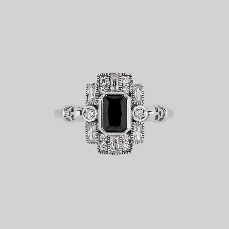Big Discounts On Elegant Jewelry Collections DECO. Skull & Black Spinel Cocktail Ring - Silver