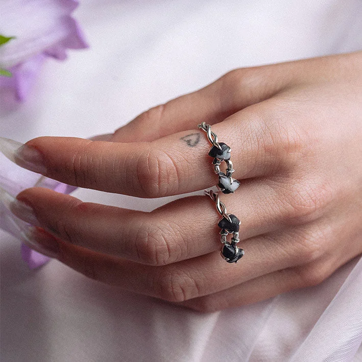 Discover Unique Jewelry With Special Limited-Time Offers ENOKI. Intertwined Tiny Mushrooms Gemstone Ring - Silver