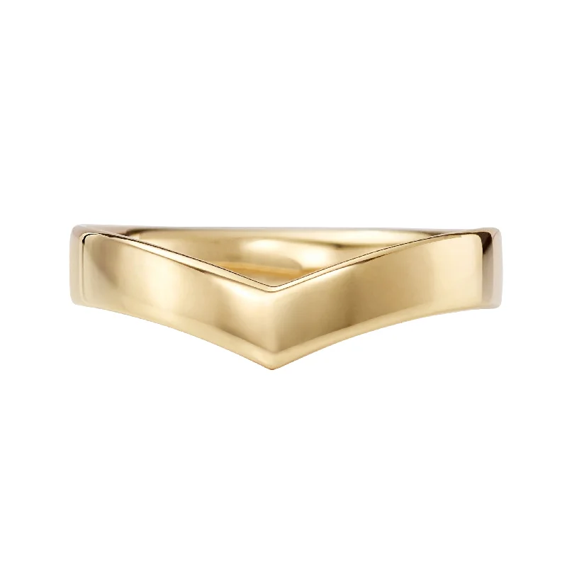 Everyday Jewelry Essentials Now On Sale Golden Chevron Wide Wedding Band