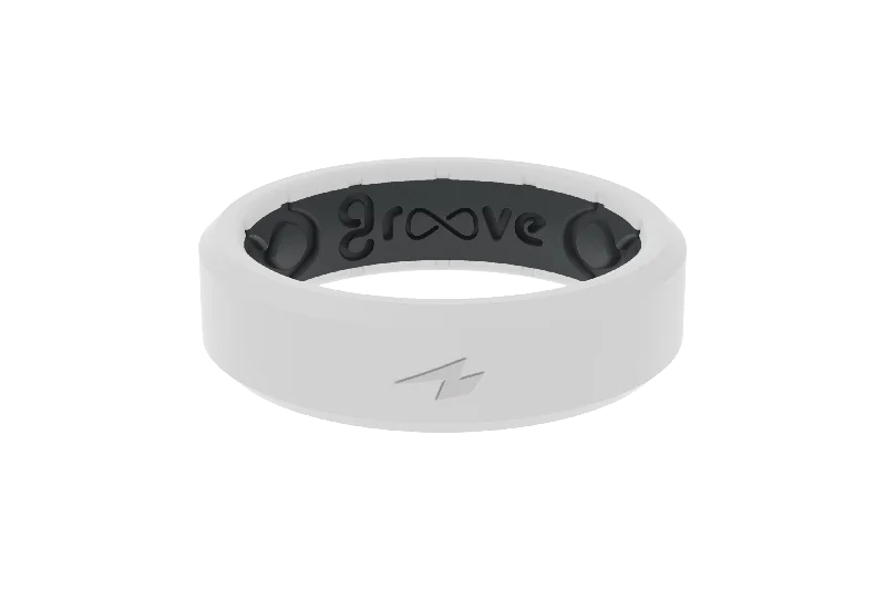 Once-A-Year Jewelry Deals – Shop Before They’Re Gone Zeus Snow Thin Ring