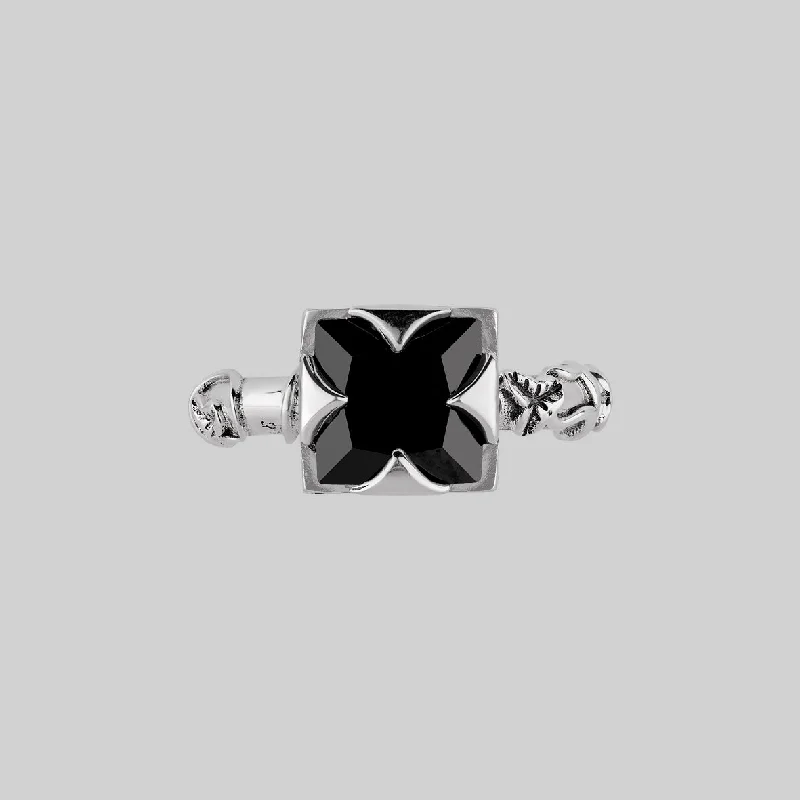 Get The Sparkle You Love At Prices You Adore VAULT. Square Onyx & Ivy Ring - Silver
