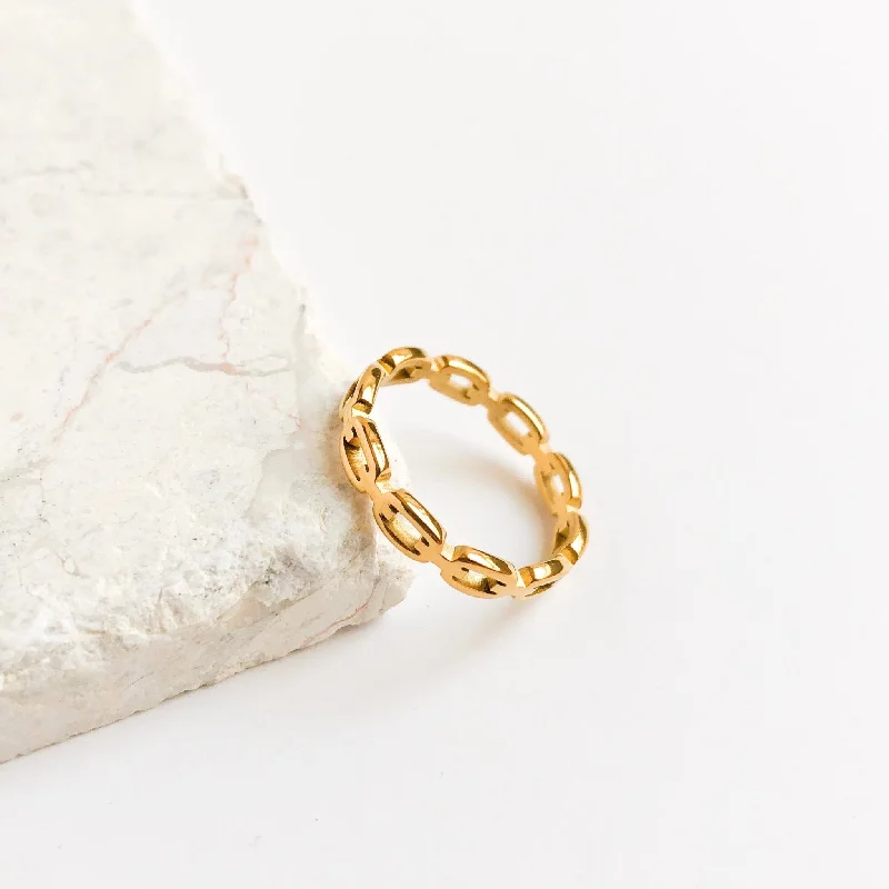 Discounted Jewelry For A Glamorous Look Layla Ring in Gold