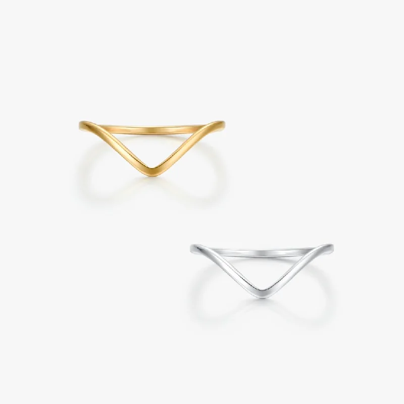 Timeless Elegance, Temporary Discounts – Act Fast V Stacker Ring
