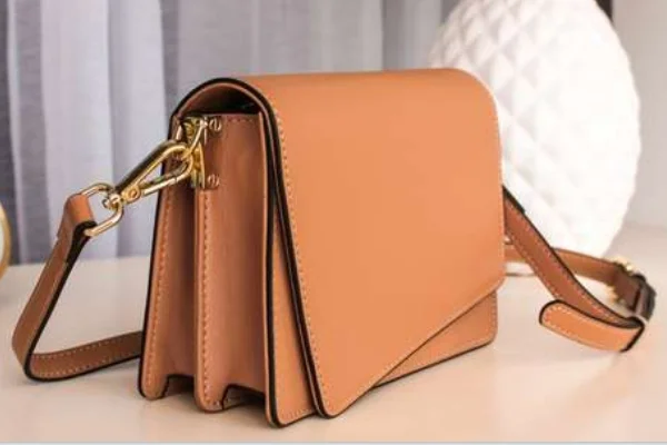 Crossbody Bags