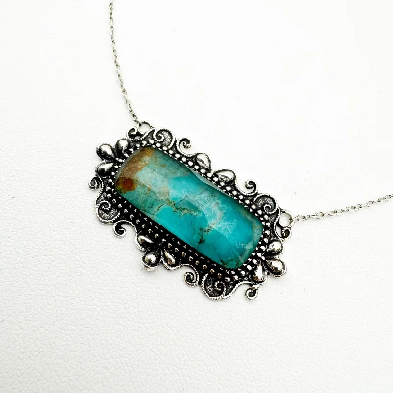 Shop High-Quality Jewelry At Jaw-Dropping Discounts Cassie Bar Necklace - Kingman Crystal Doublet Shop High-Quality Jewelry At Jaw-Dropping Discounts Cassie Bar Necklace - Kingman Crystal Doublet