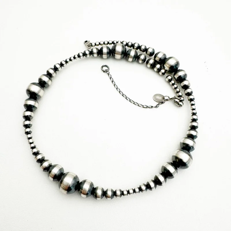 Shop Modern Jewelry Collections With Exclusive Discounts Mason Lee Graduated Navajo Pearl Memory Necklace Shop Modern Jewelry Collections With Exclusive Discounts Mason Lee Graduated Navajo Pearl Memory Necklace