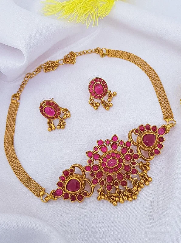 Seasonal Jewelry Deals – Elevate Your Style Premium Gold Finish necklace set