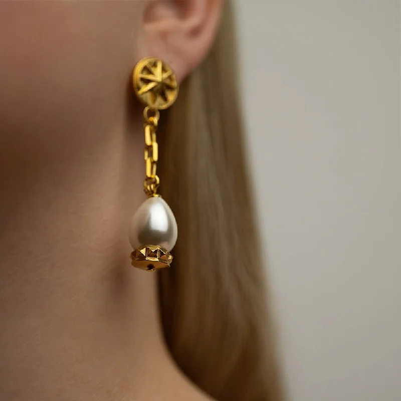Exclusive Jewelry Offers – Shine For Less Aster Pearl earring