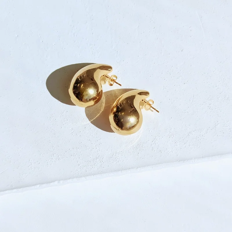 Bold And Beautiful Jewelry Now At Irresistible Prices Gold Bold Tear Drop Earrings