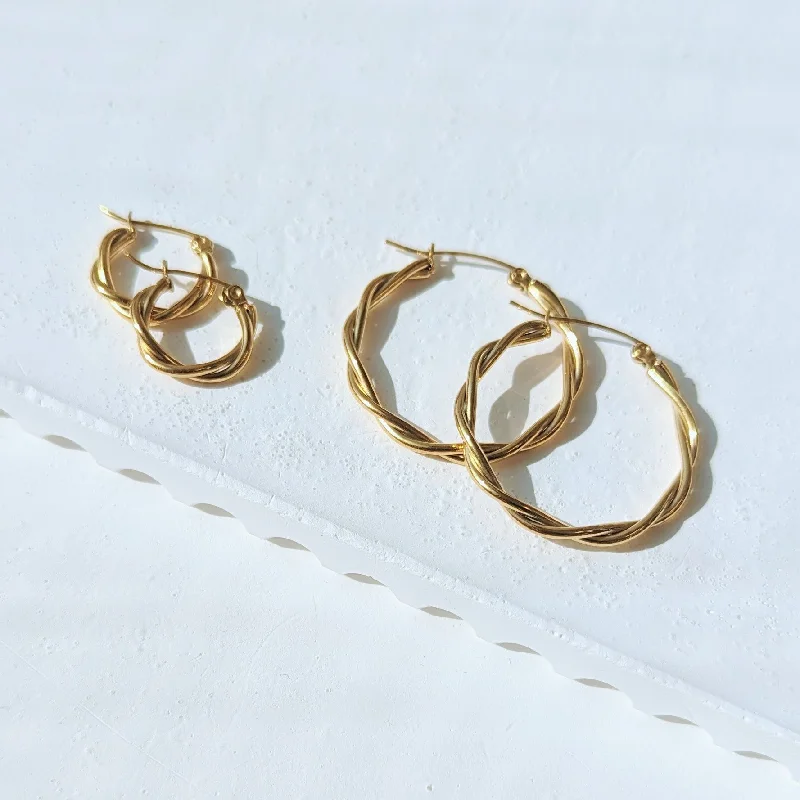 Affordable Glamour – Premium Jewelry For Less Minimal Twist Hoop Earrings III