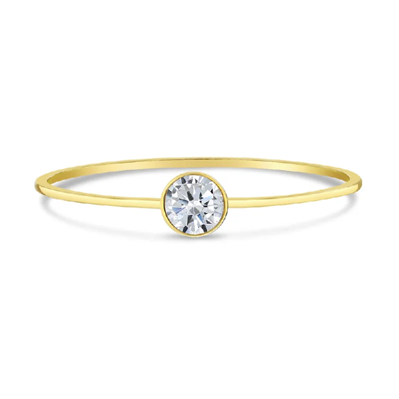 Luxury Jewelry At Unbeatable Discounts 14k Gold Bezel Set Clear CZ Women's Ring Size 7 Luxury Jewelry At Unbeatable Discounts 14k Gold Bezel Set Clear CZ Women's Ring Size 7