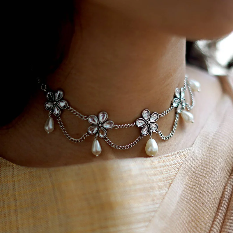 Exclusive Jewelry Sale Event – Shop Now Teejh Floweret Polki Silver Oxidized Pearl Choker Necklace Exclusive Jewelry Sale Event – Shop Now Teejh Floweret Polki Silver Oxidized Pearl Choker Necklace