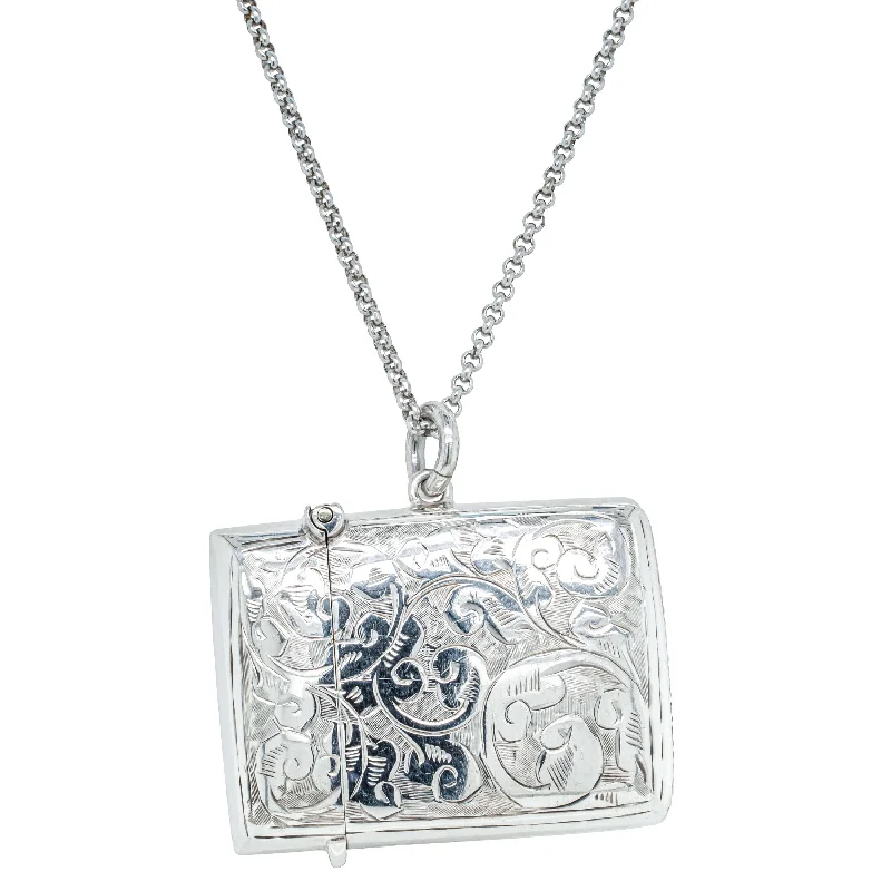 Unmissable Jewelry Sale – Shop Before It's Too Late Vintage Sterling Silver Vesta Case with Chain Unmissable Jewelry Sale – Shop Before It's Too Late Vintage Sterling Silver Vesta Case with Chain